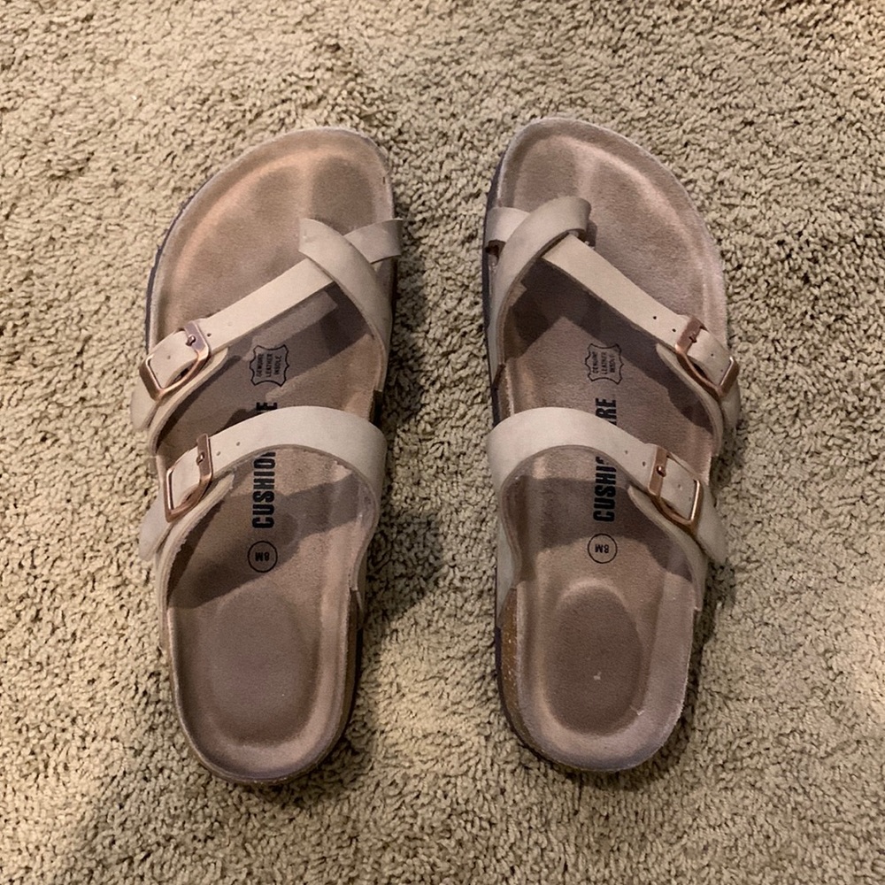 Birkenstock like sandals sz 8